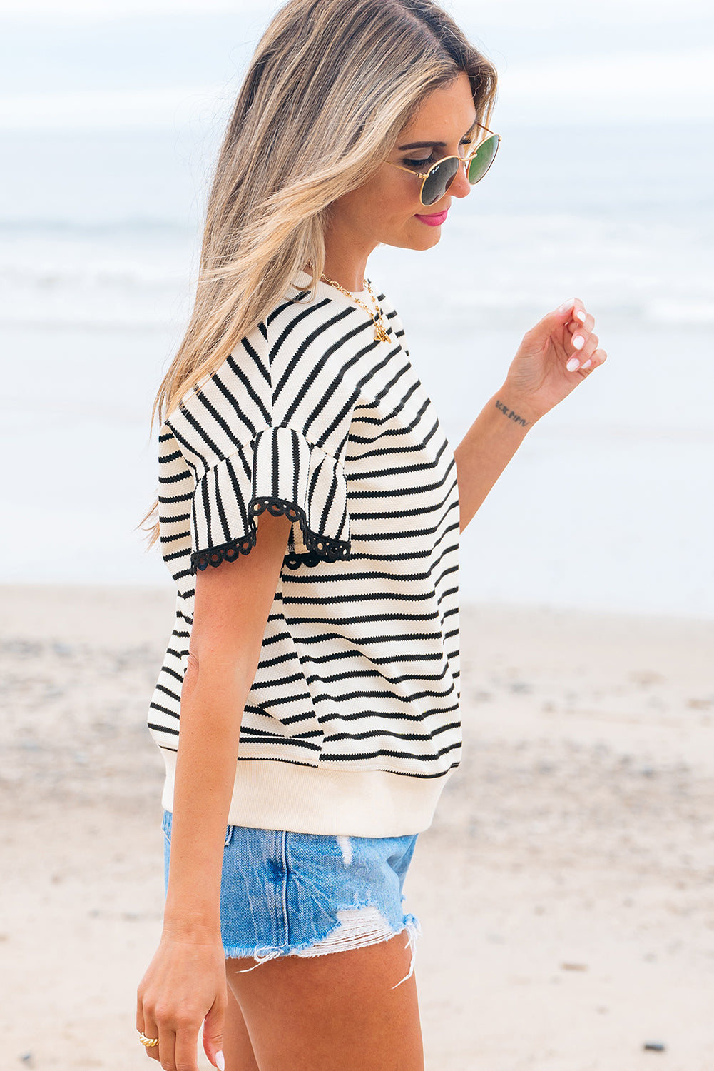 Naya Scallop Lace Trim Ruffle Short Sleeves Top